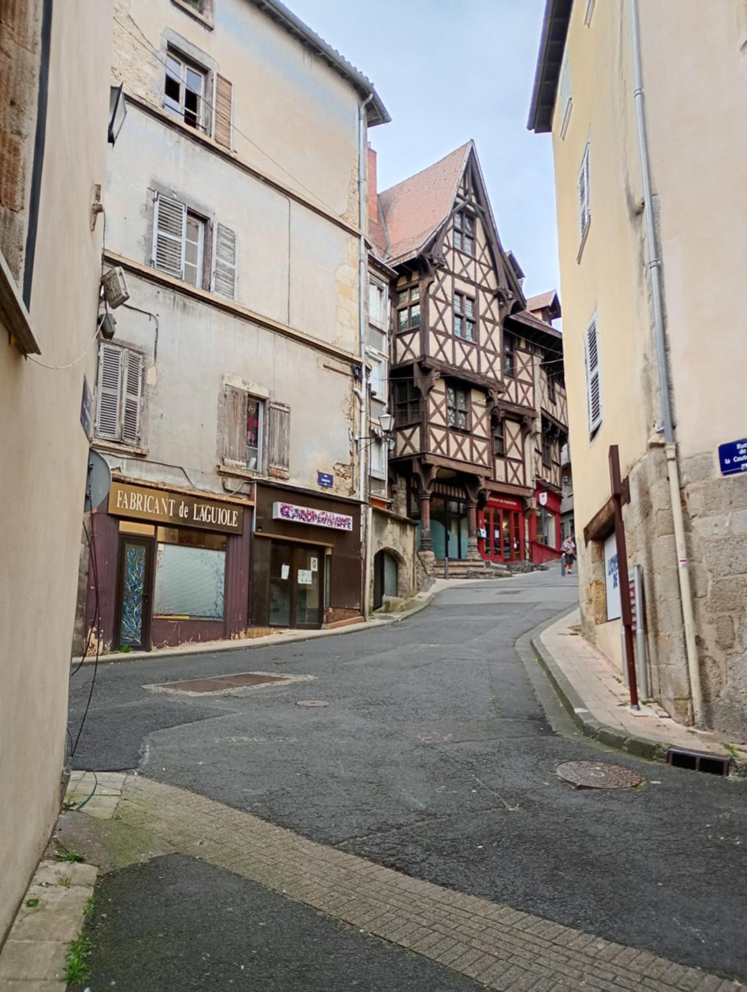 Ferienwohnung Duplex Center Thiers - Clermont-Ferrand - Lyon - Free Parking - Self-Check-In Exterior foto